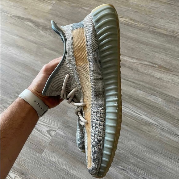Yeezyadidas size 10 1/2 - Picture 2 of 2